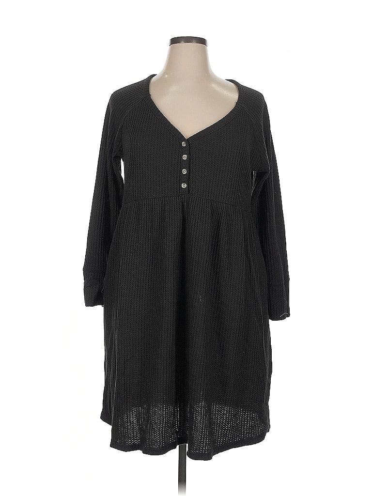 Pre-owned Terra & Sky Long Sleeve Blouse In Black
