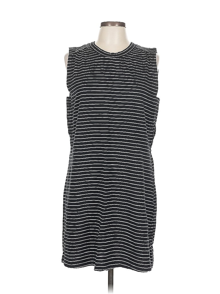 Pre-owned Evereve Casual Dress In Black