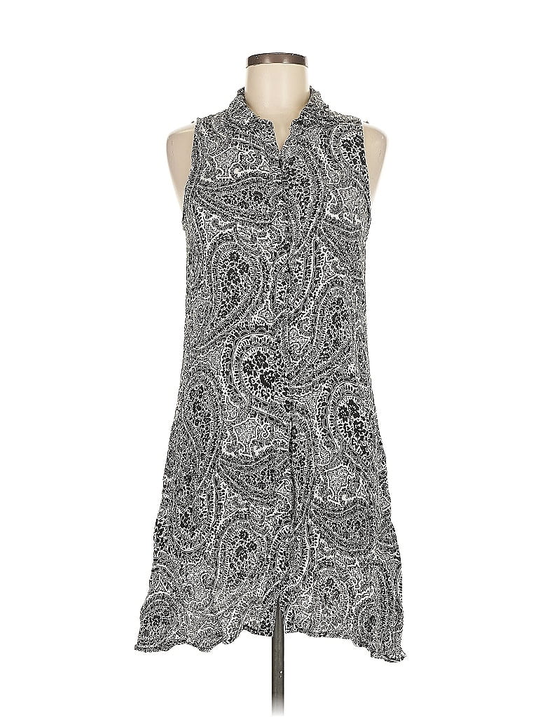 Click to view more detailed imagery on our partner's website Pre-owned Cupio Casual Dress In Gray