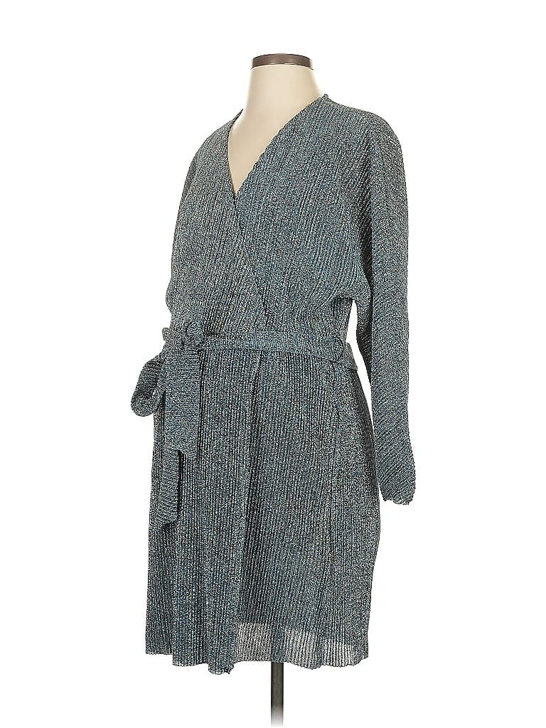 H&M Pre-owned Casual Dress In Blue