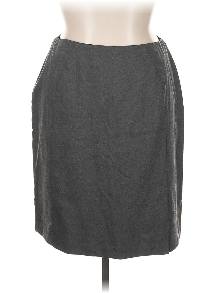 Pre-owned Amanda Smith Casual Skirt In Gray