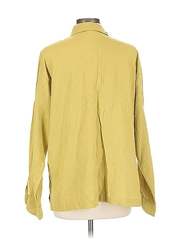 Chico's Design Long Sleeve Button-Down Shirt (view 2)