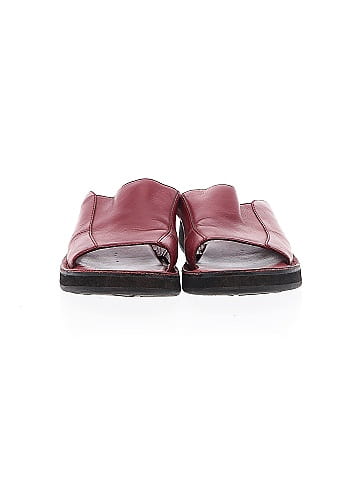 Simple Sandals (view 2)