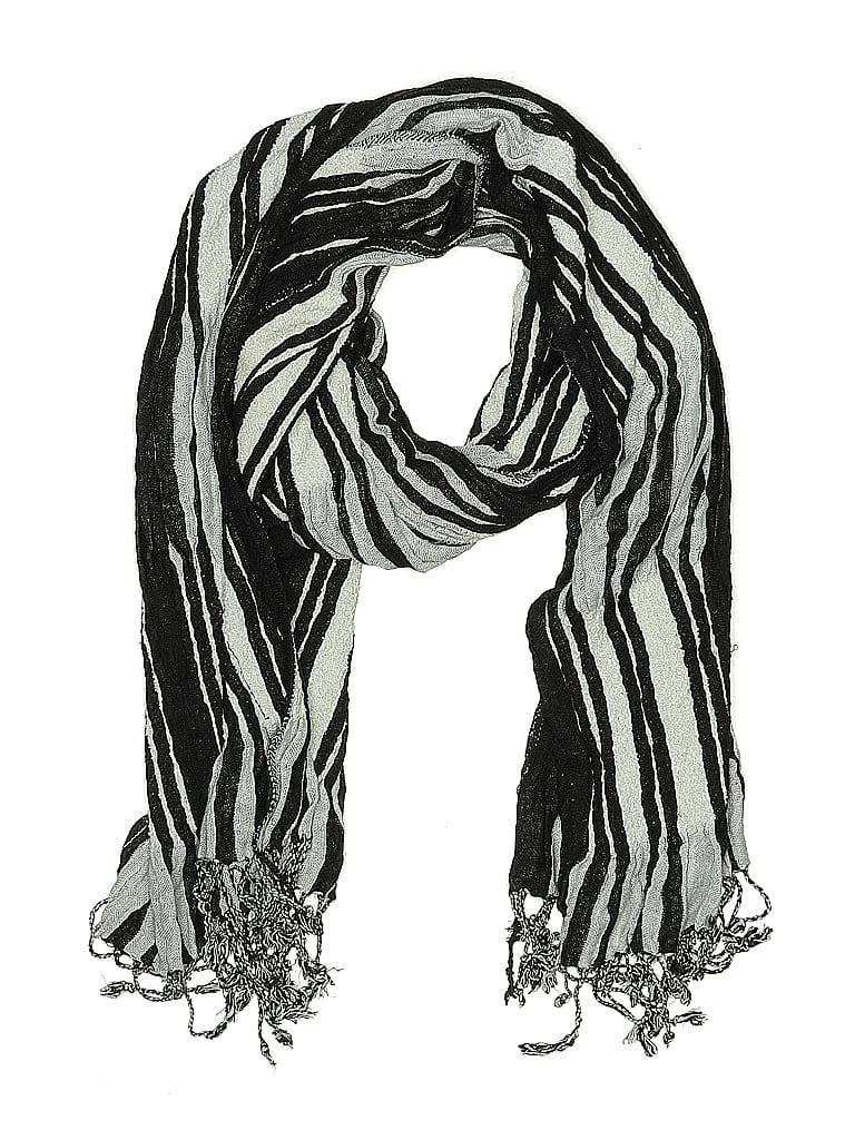 Pre-owned Tolani Scarf In Black