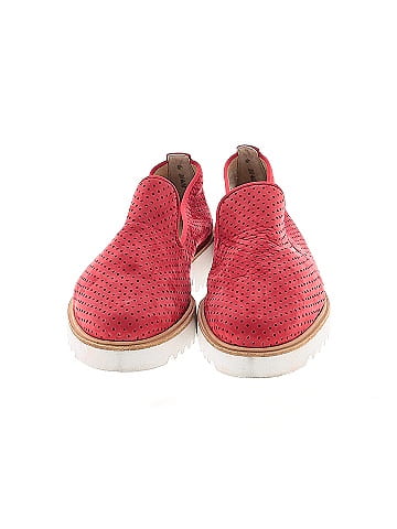 Paul Green Flats (view 2)