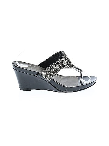 Madeline Stuart Wedges (view 1)