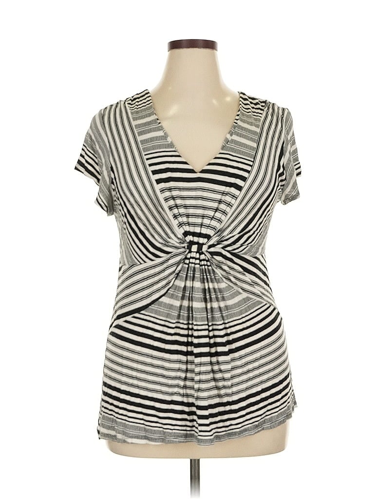 Pre-owned Daisy Fuentes Short Sleeve T-shirt In Gray