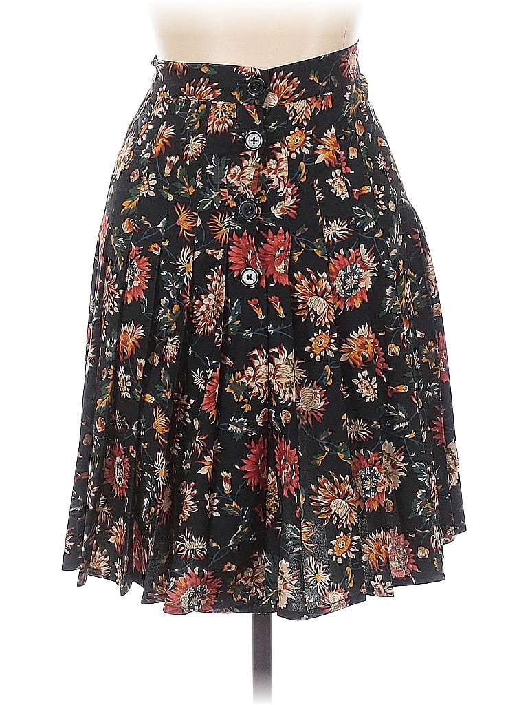 Click to view more detailed imagery on our partner's website Pre-owned Soeur Casual Skirt In Black