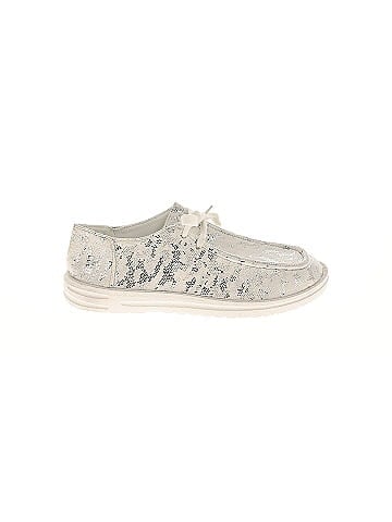 Unbranded Flats (view 1)