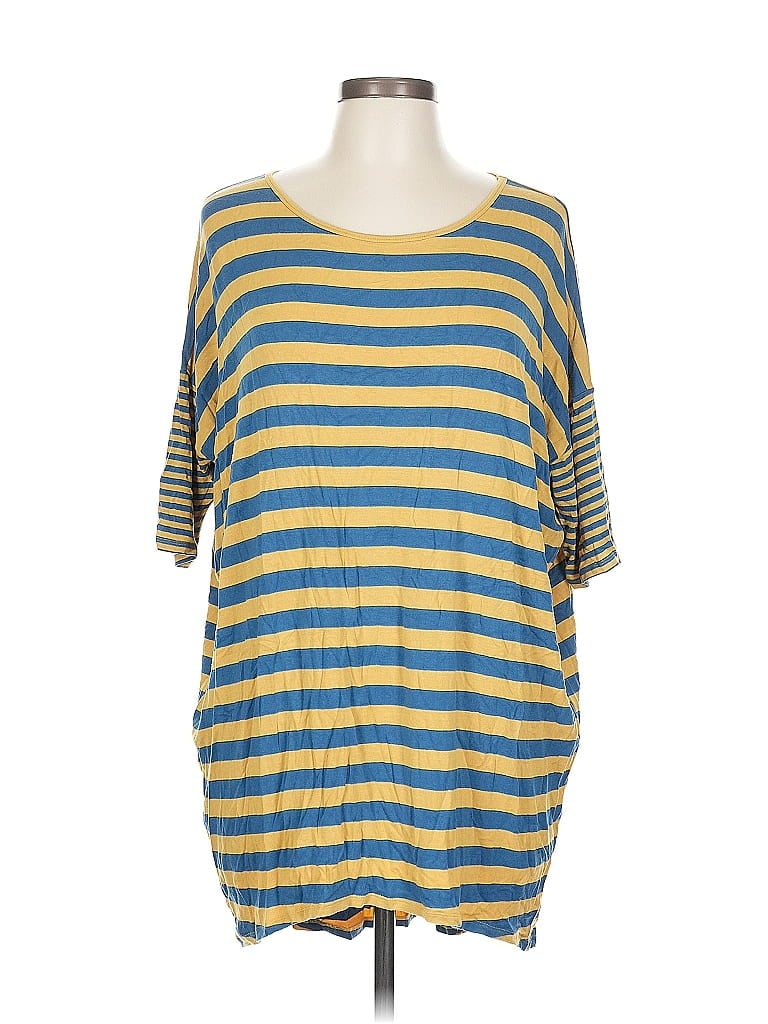 LULAROE Pre-owned 3/4 Sleeve T-shirt In Gold