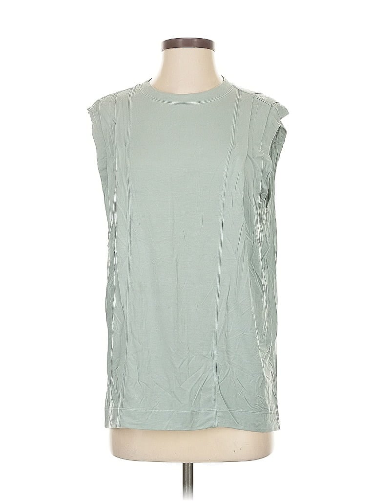 Pre-owned Lululemon Athletica Sleeveless T-shirt In Green