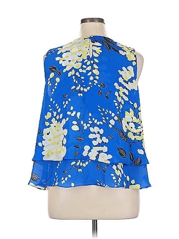 Liz Claiborne Career Sleeveless Blouse (view 2)