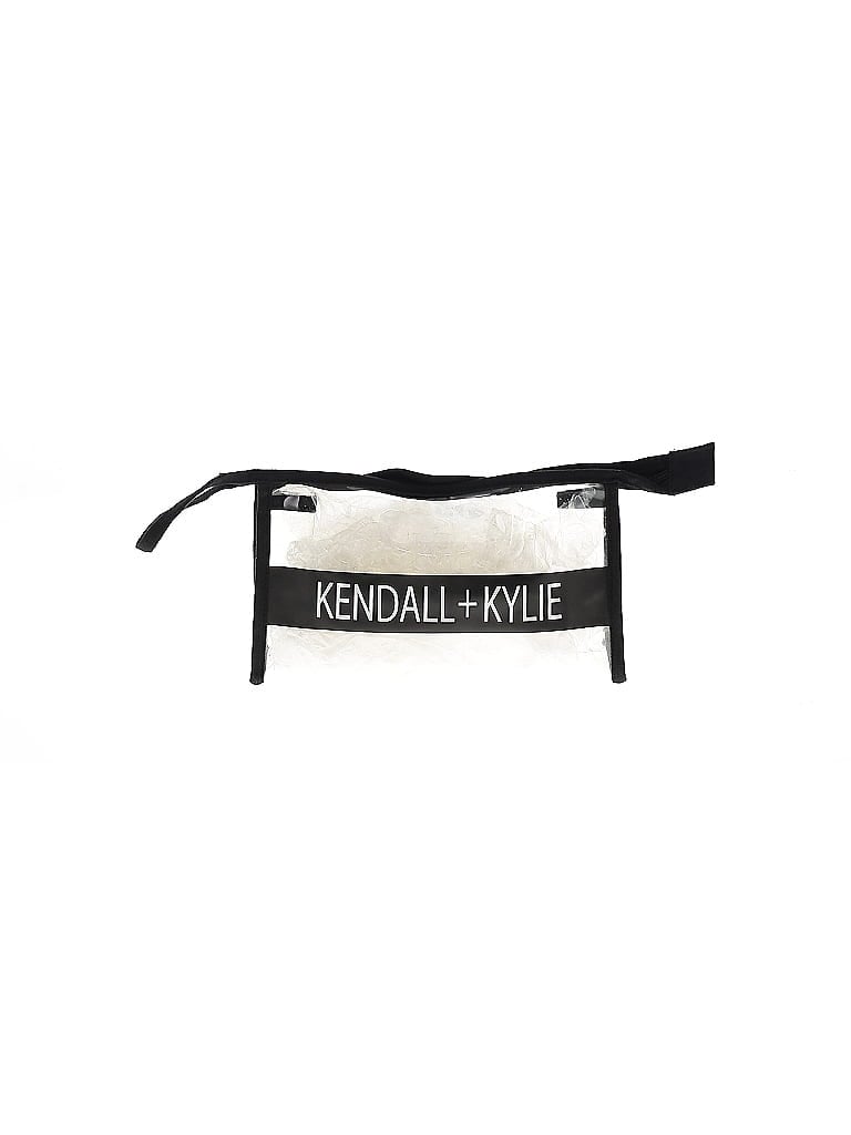 Click to view more detailed imagery on our partner's website Pre-owned Kendall & Kylie Makeup Bag In White