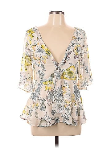 Cupcakes & Cashmere 3/4 Sleeve Blouse (view 1)