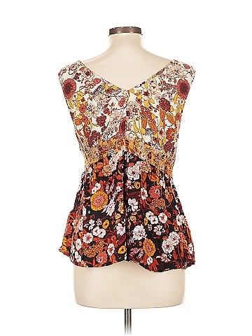 Eyeshadow Sleeveless Blouse (view 2)