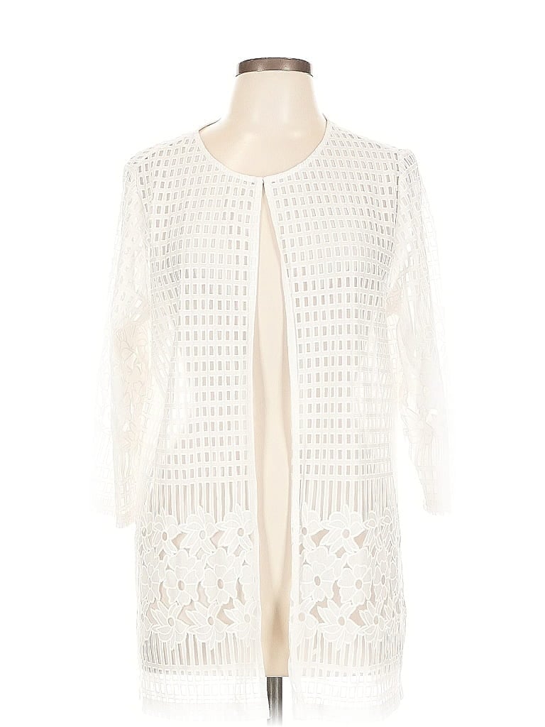 Pre-owned Travelers By Chico's Cardigan Sweater In White