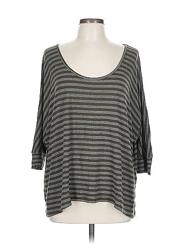 Eight Sixty 3/4 Sleeve Top (view 1)