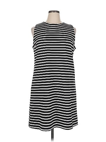 Old Navy Casual Dress (view 1)