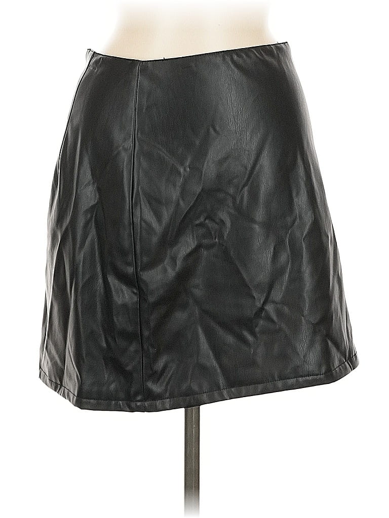 Pre-owned Divided By H&m Faux Leather Skirt In Black