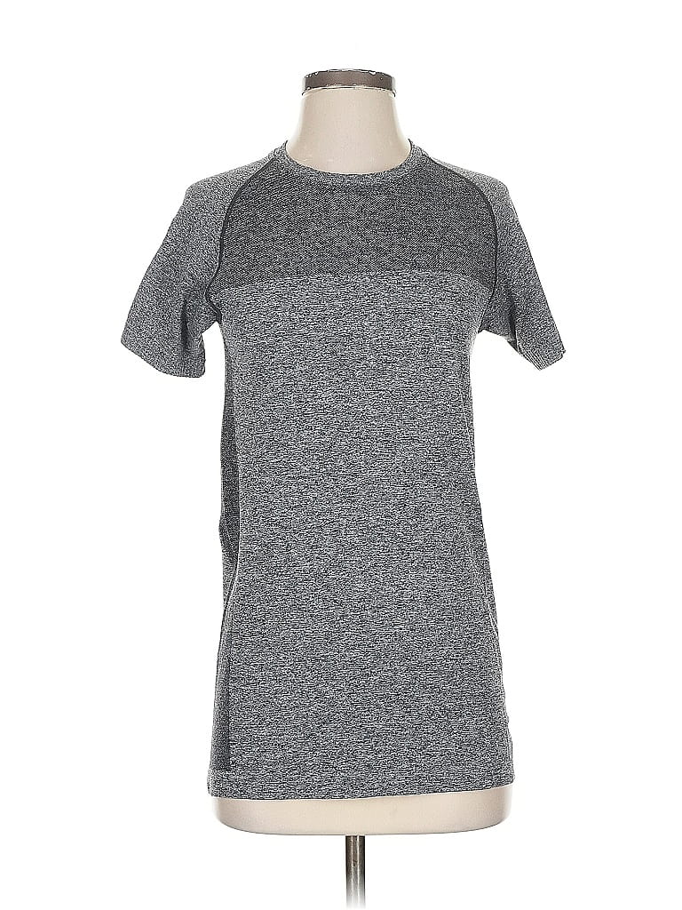 Pre-owned Assorted Brands Active T-shirt In Gray
