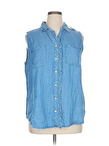 Chico's Sleeveless Button-Down Shirt (view 1)