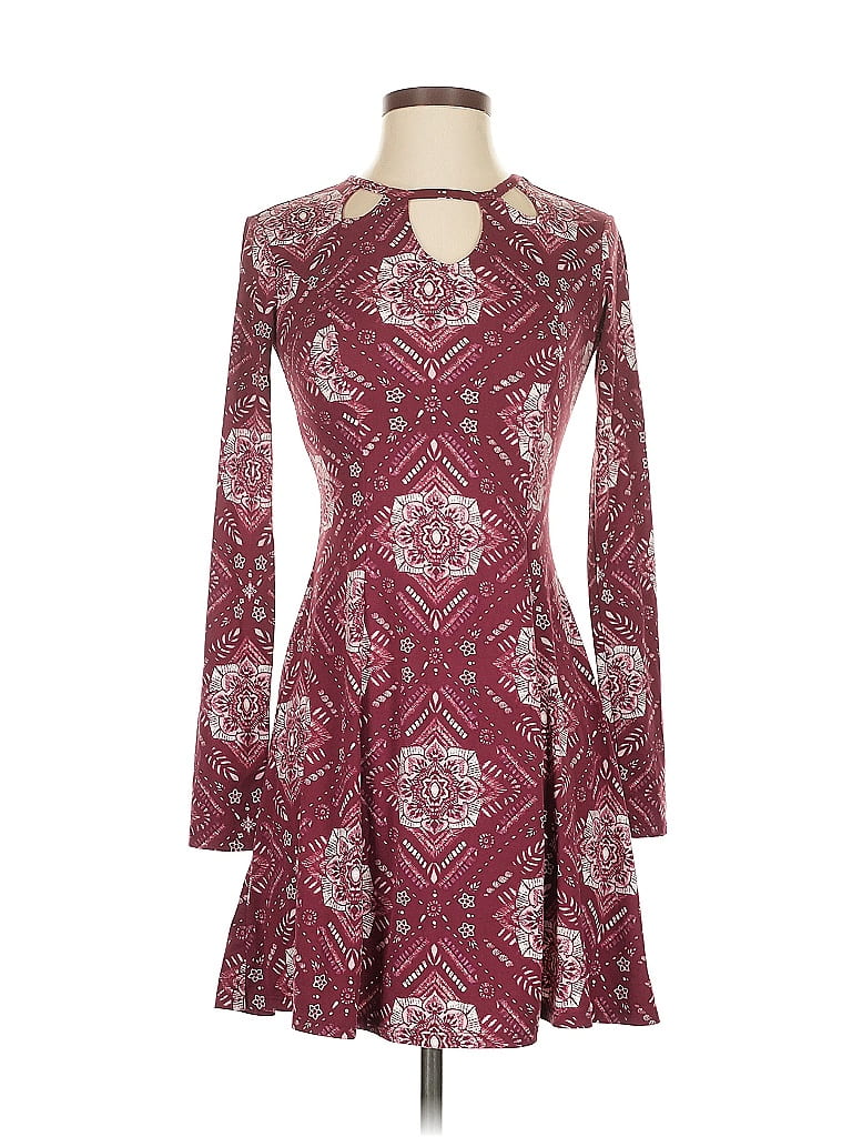 Pre-owned Mudd Casual Dress In Burgundy