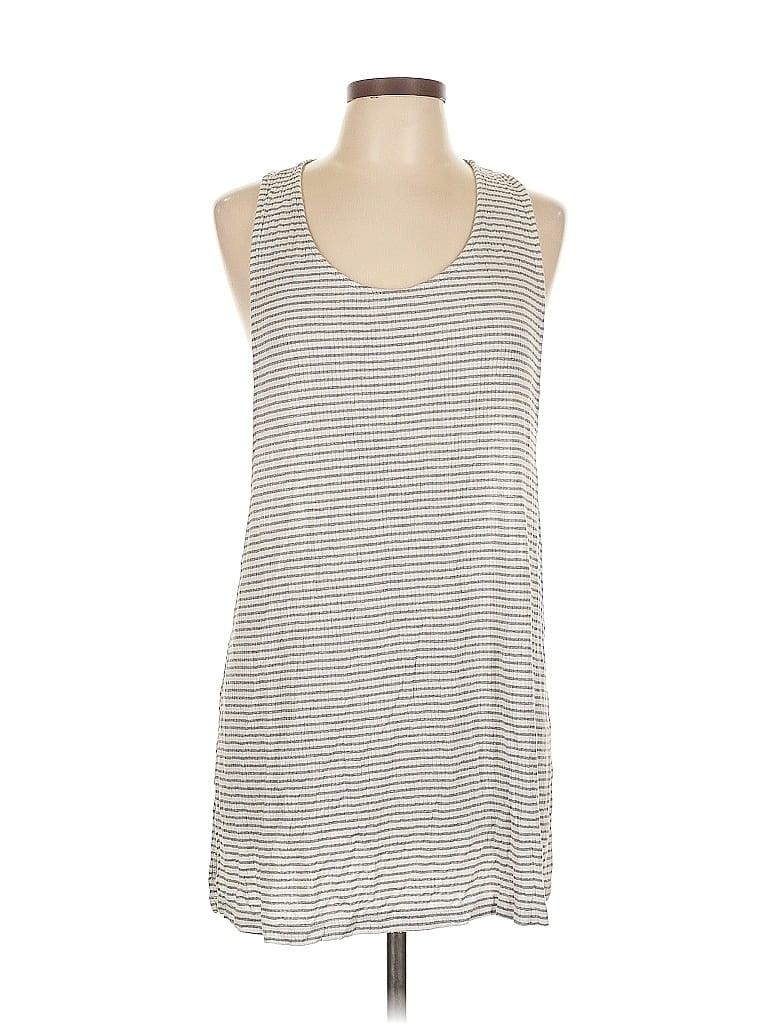 Pre-owned Xhilaration Sleeveless T-shirt In Silver