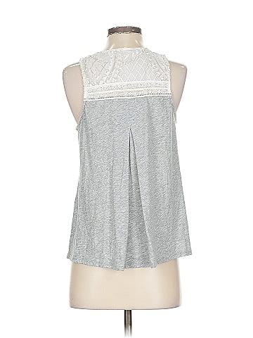 Tiny Sleeveless Blouse (view 2)
