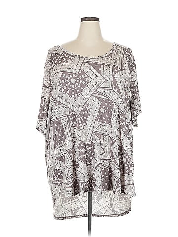 24/7 Maurices Short Sleeve Blouse (view 1)