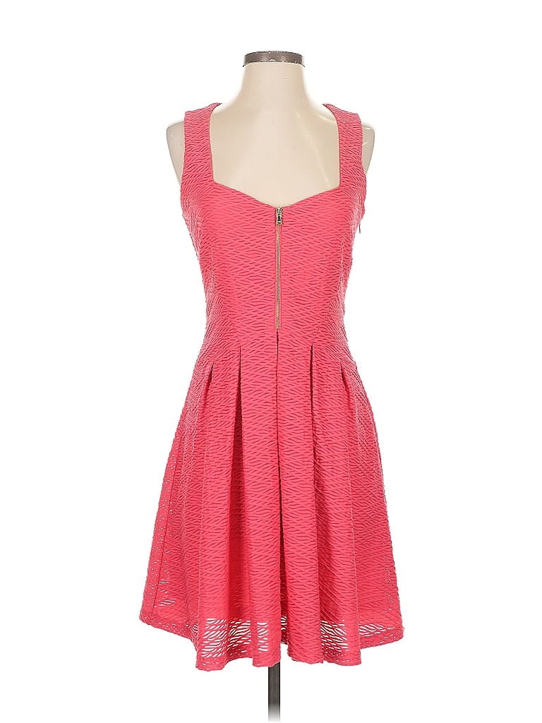 Pre-owned Guess Cocktail Dress In Pink