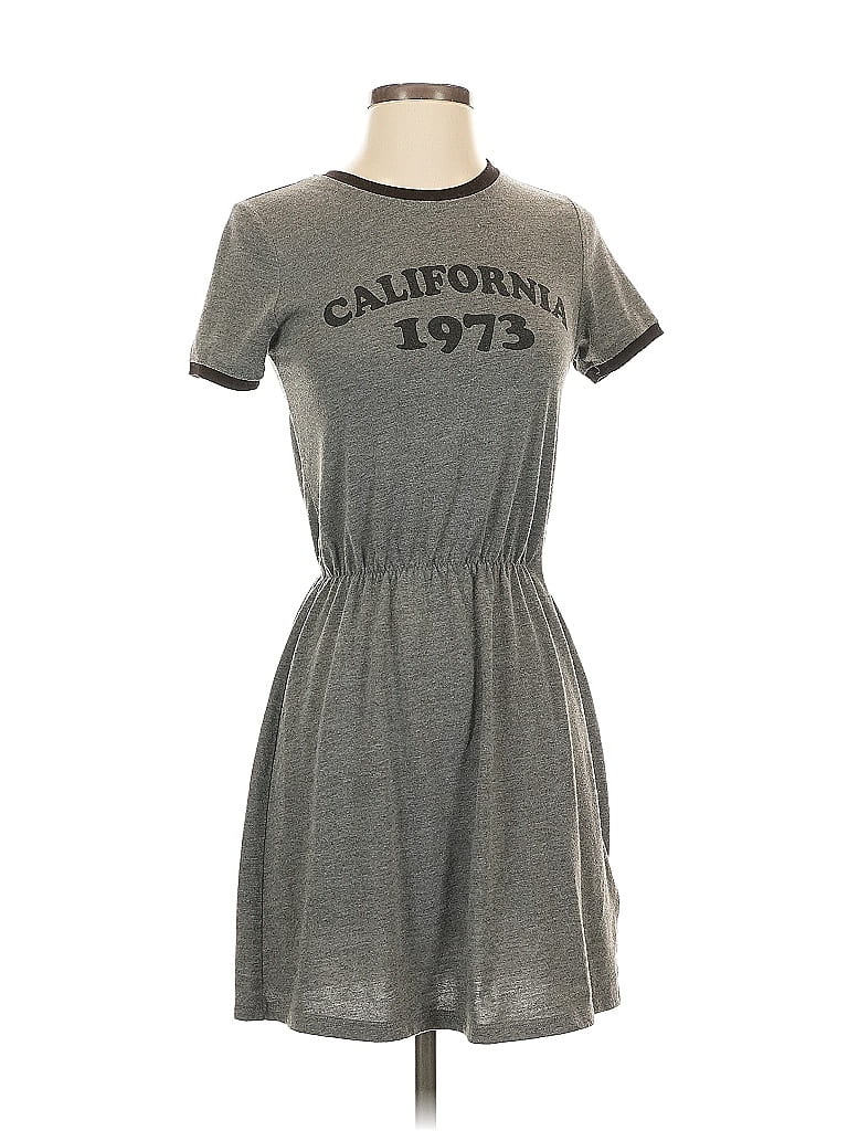 Pre-owned Divided By H&m Casual Dress In Gray