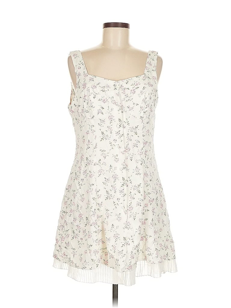 Pre-owned Shein Casual Dress In White