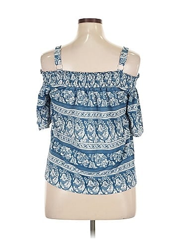 MELLODAY 3/4 Sleeve Blouse (view 2)