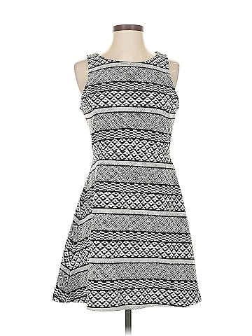 Apt. 9 Casual Dress (view 1)