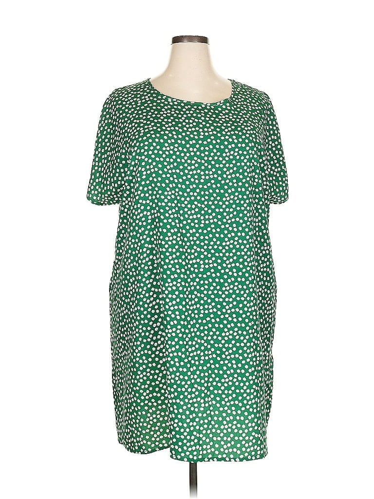 Pre-owned Shein Curve Casual Dress In Green