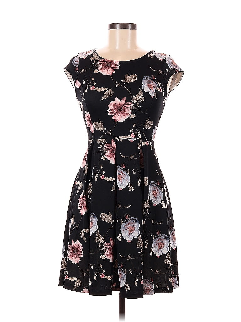 Pre-owned Gilli Cocktail Dress In Black