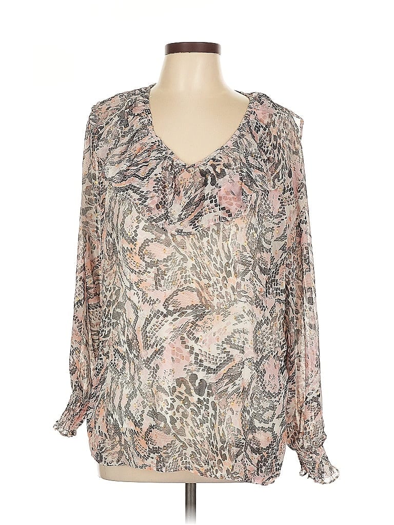 Pre-owned Maurices Long Sleeve Blouse In Silver