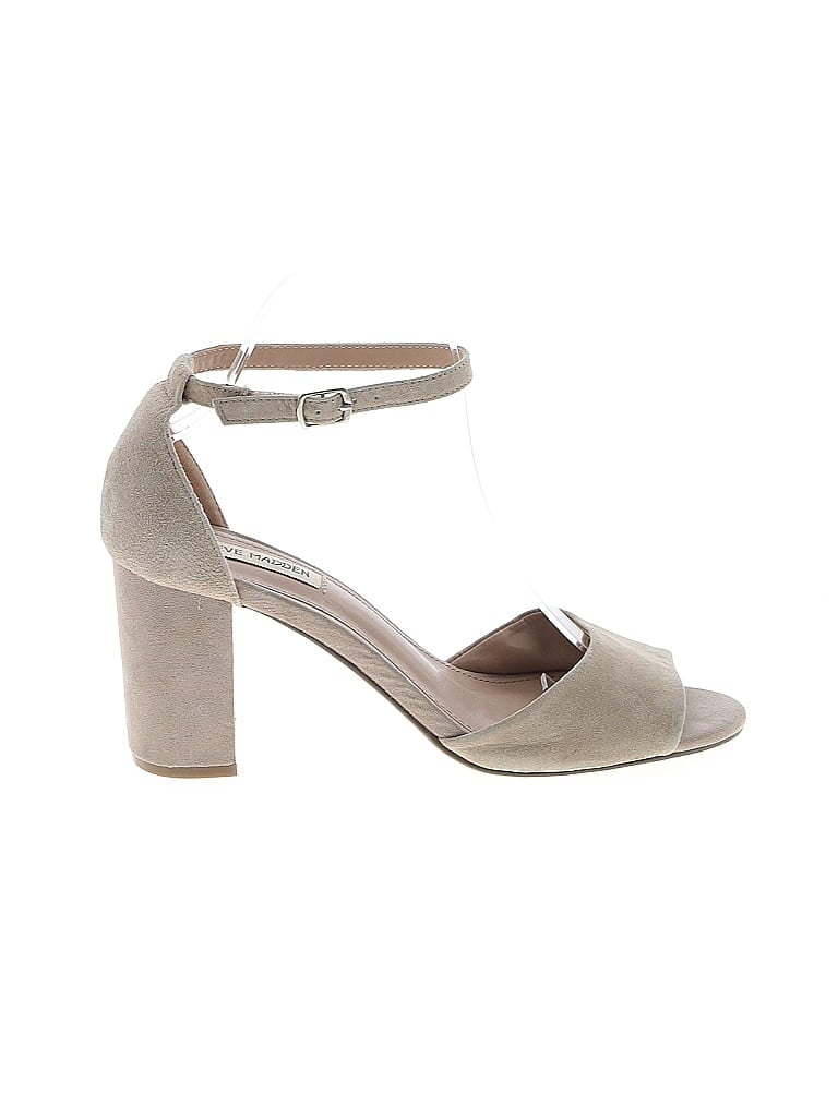 Pre-owned Steve Madden Heels In Brown