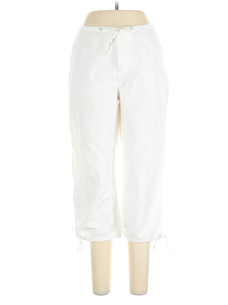 Click to view more detailed imagery on our partner's website Pre-owned Ellison Casual Pants In White