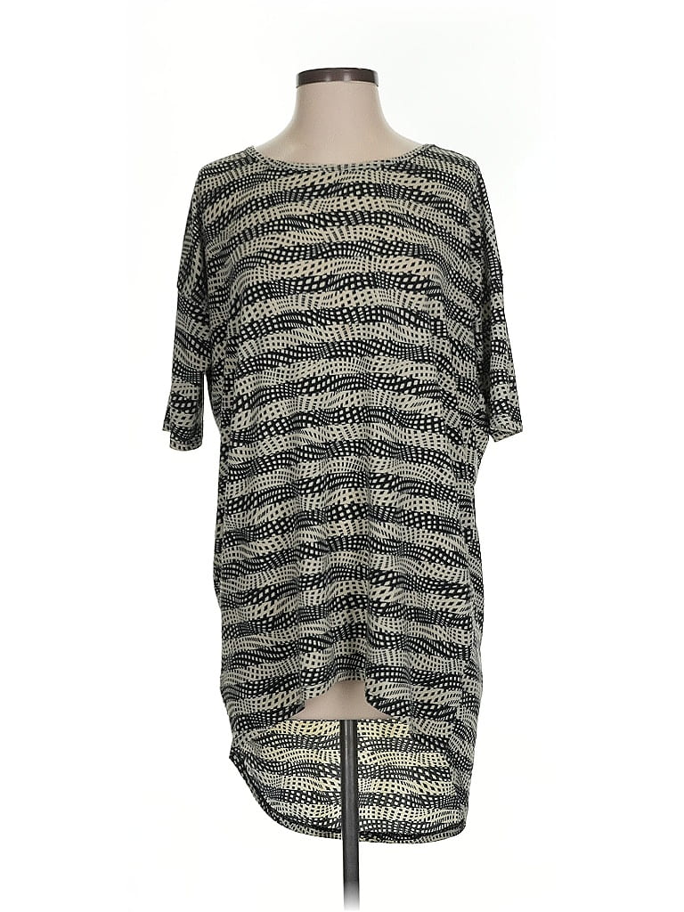 Pre-owned Lularoe Short Sleeve T-shirt In Gray