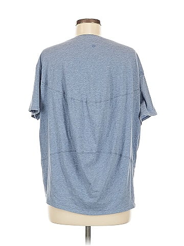 Lululemon Athletica Short Sleeve T-Shirt (view 2)