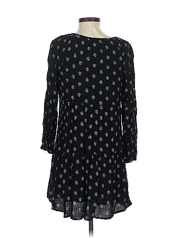 Old Navy Casual Dress (view 2)