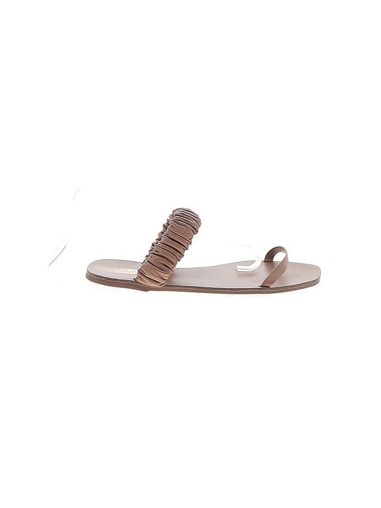 Pre-owned Kaanas Sandals In Brown