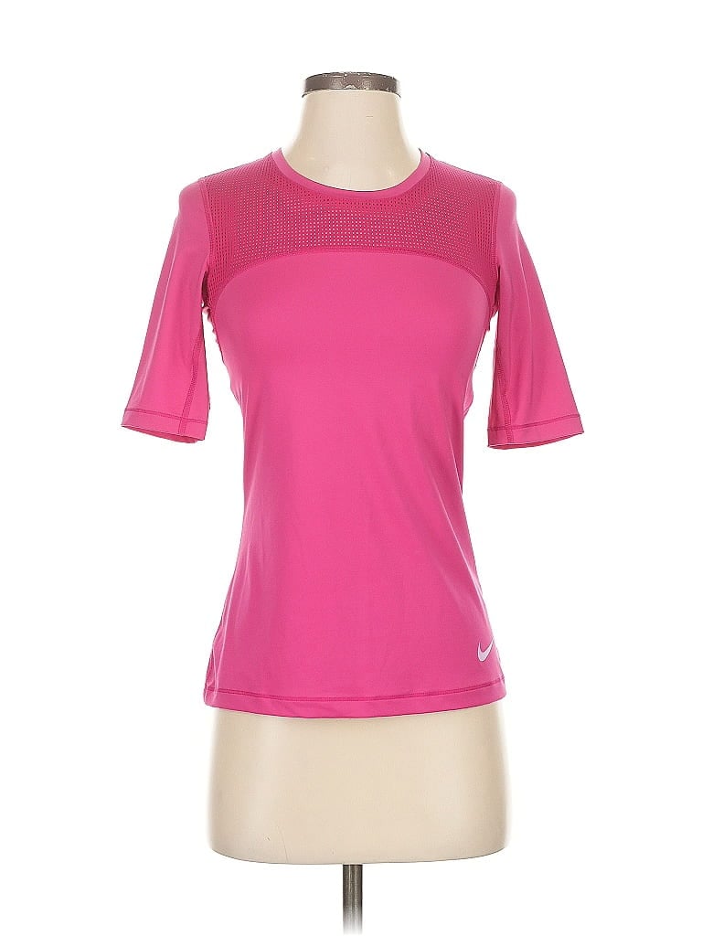NIKE Pre-owned Active T-shirt In Pink