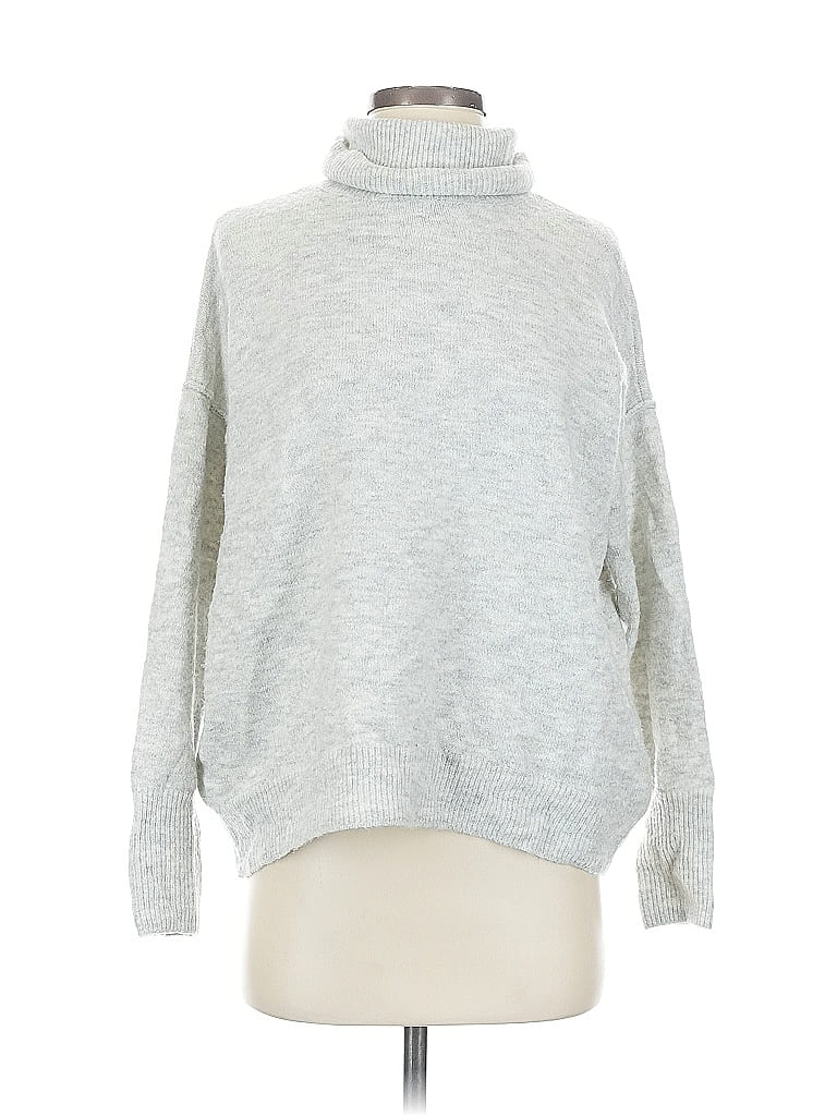 Pre-owned Vince Camuto Turtleneck Sweater In Silver