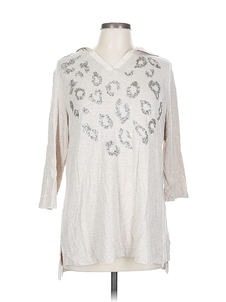 Pre-owned Zenergy By Chico's 3/4 Sleeve Top Silver V Neck Tops