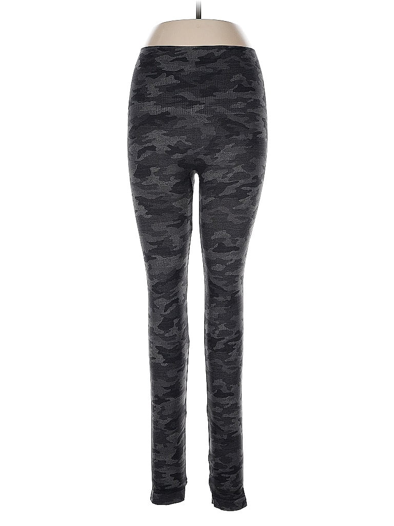 Click to view more detailed imagery on our partner's website Pre-owned Spanx Active Pants In Gray