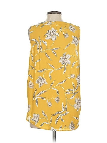 14th & Union Sleeveless Blouse (view 2)