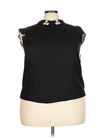 Elle Sleeveless Blouse (view 1)