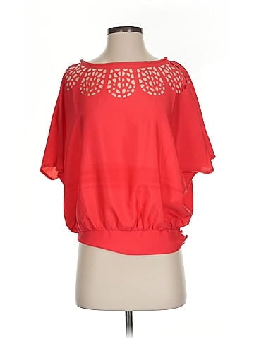 LovPosh Short Sleeve Top (view 1)